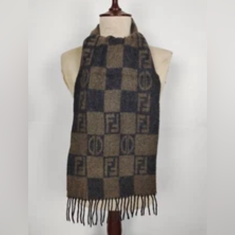 100% Authentic FENDI Brown wool  winter scarf scarf